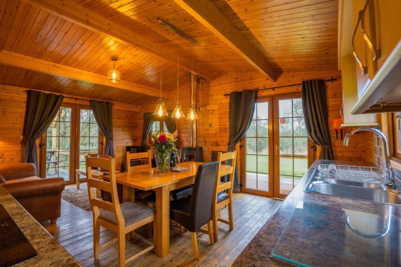 Wall Eden Farm - Luxury Log Cabins And Glamping Highbridge Exterior photo