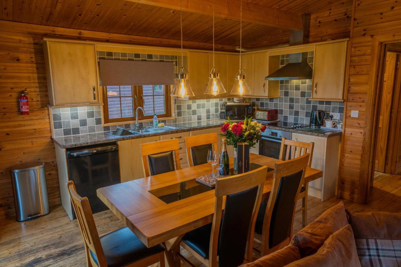 Wall Eden Farm - Luxury Log Cabins And Glamping Highbridge Exterior photo