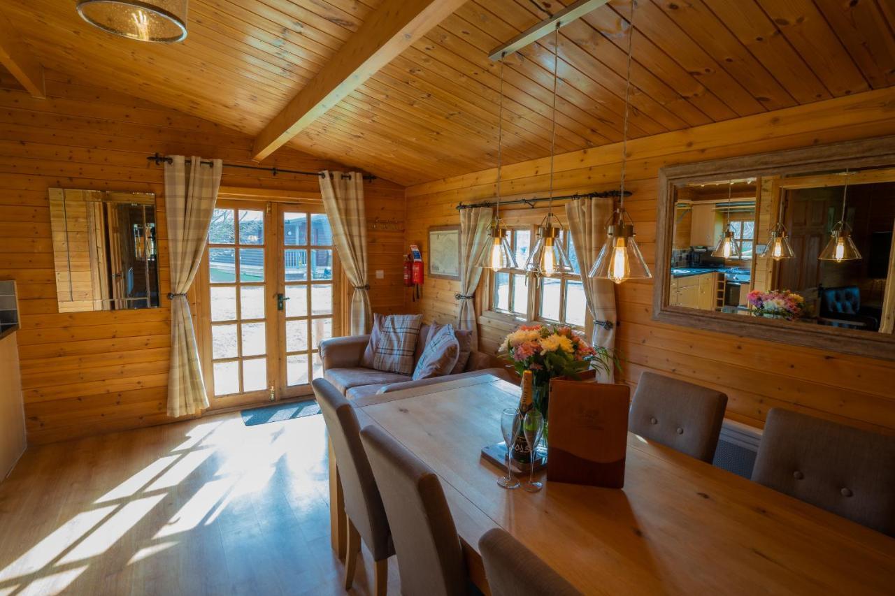 Wall Eden Farm - Luxury Log Cabins And Glamping Highbridge Exterior photo