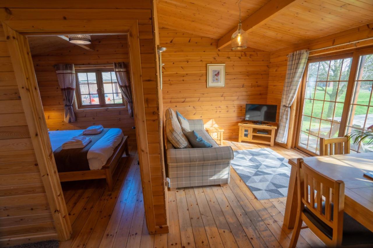 Wall Eden Farm - Luxury Log Cabins And Glamping Highbridge Exterior photo