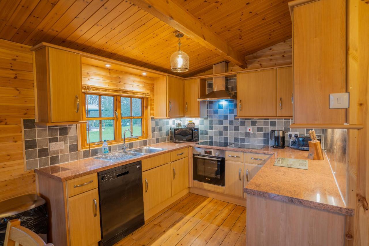 Wall Eden Farm - Luxury Log Cabins And Glamping Highbridge Exterior photo