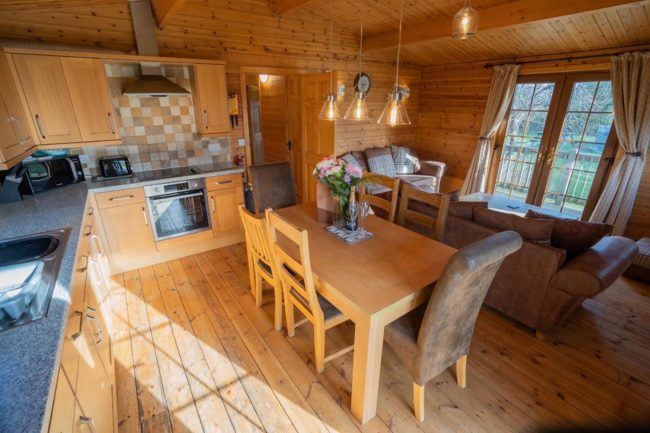 Wall Eden Farm - Luxury Log Cabins And Glamping Highbridge Exterior photo